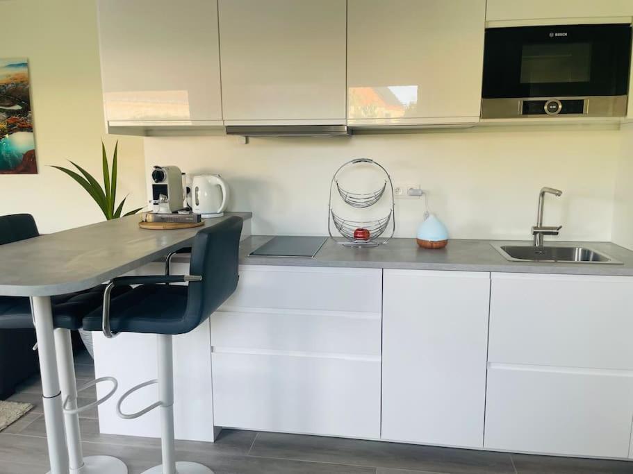 Prachtig Guesthouse Met Gratis Parkeren Maasmechelen Εξωτερικό φωτογραφία