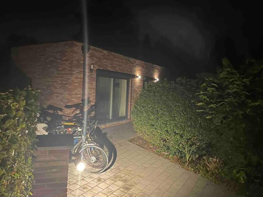 Prachtig Guesthouse Met Gratis Parkeren Maasmechelen Εξωτερικό φωτογραφία